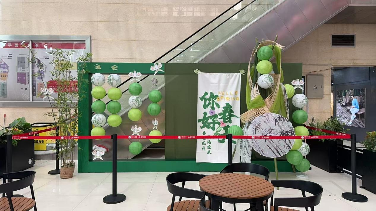 钱江商城焕新颜，，，，，，春日美陈显活力