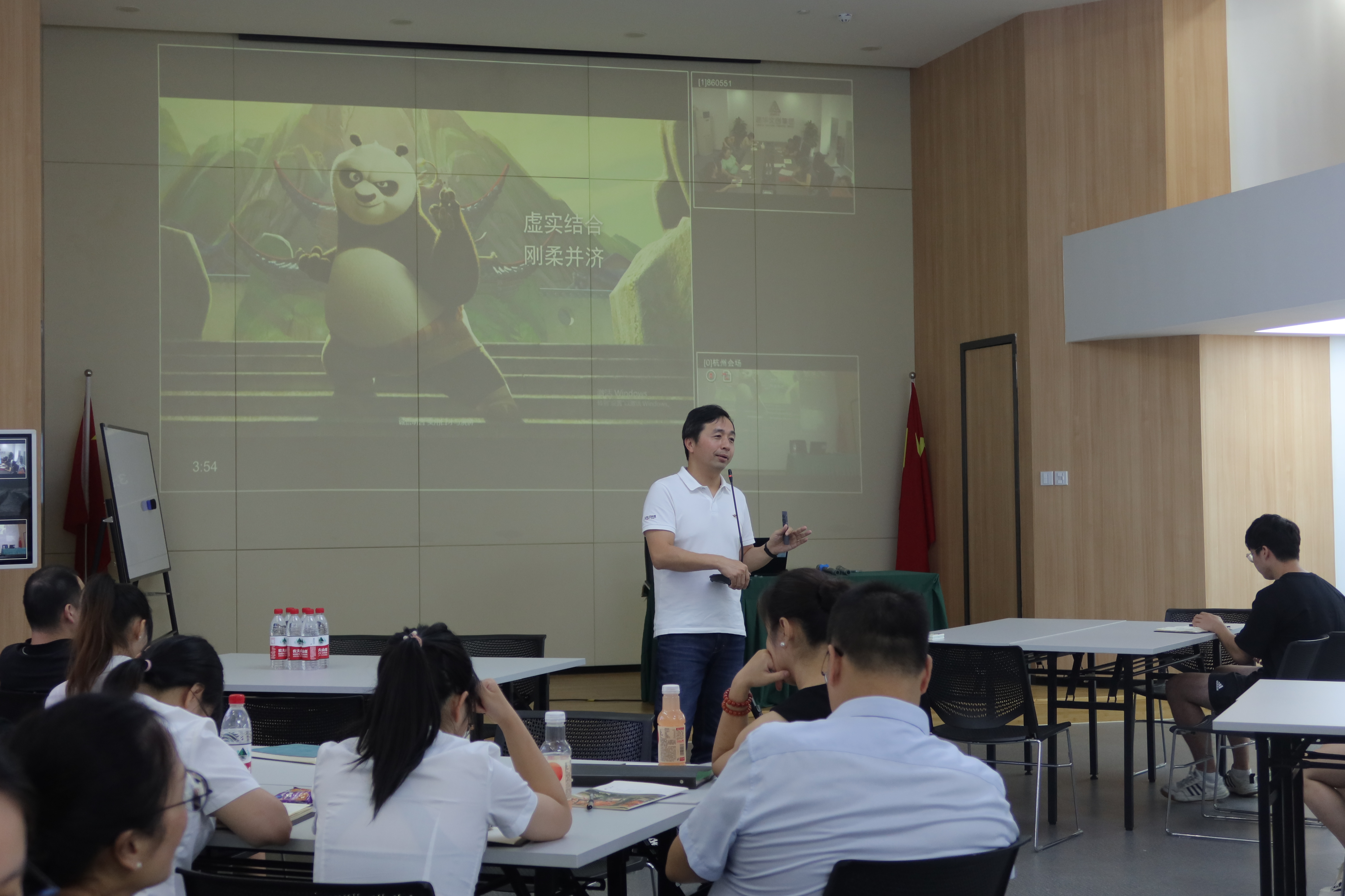 彩名堂文创集团开展公众表达与演讲能力培训