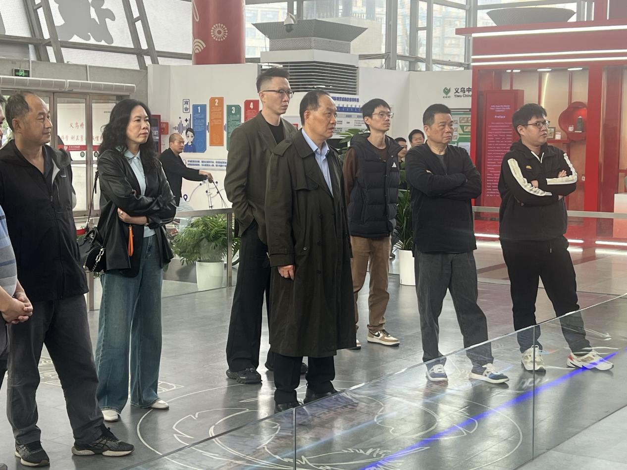 借鉴义乌经验，，，，，，，，推动创新发展