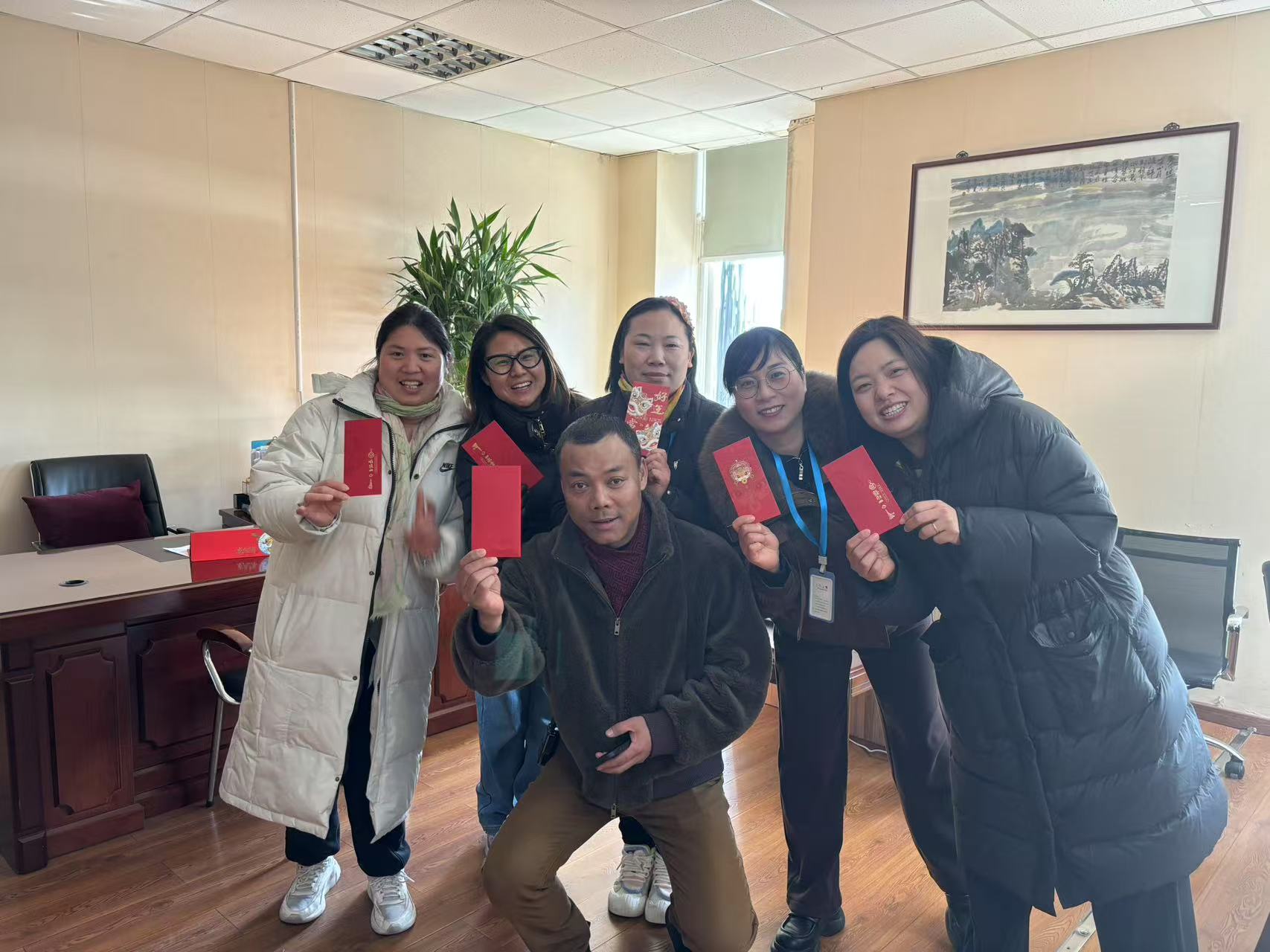 彩名堂市场开门大吉 财源滚滚新启程