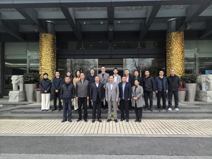 学以共进，，，，，，习以致远——彩名堂集团赴中宙控股集团进行参观交流学习